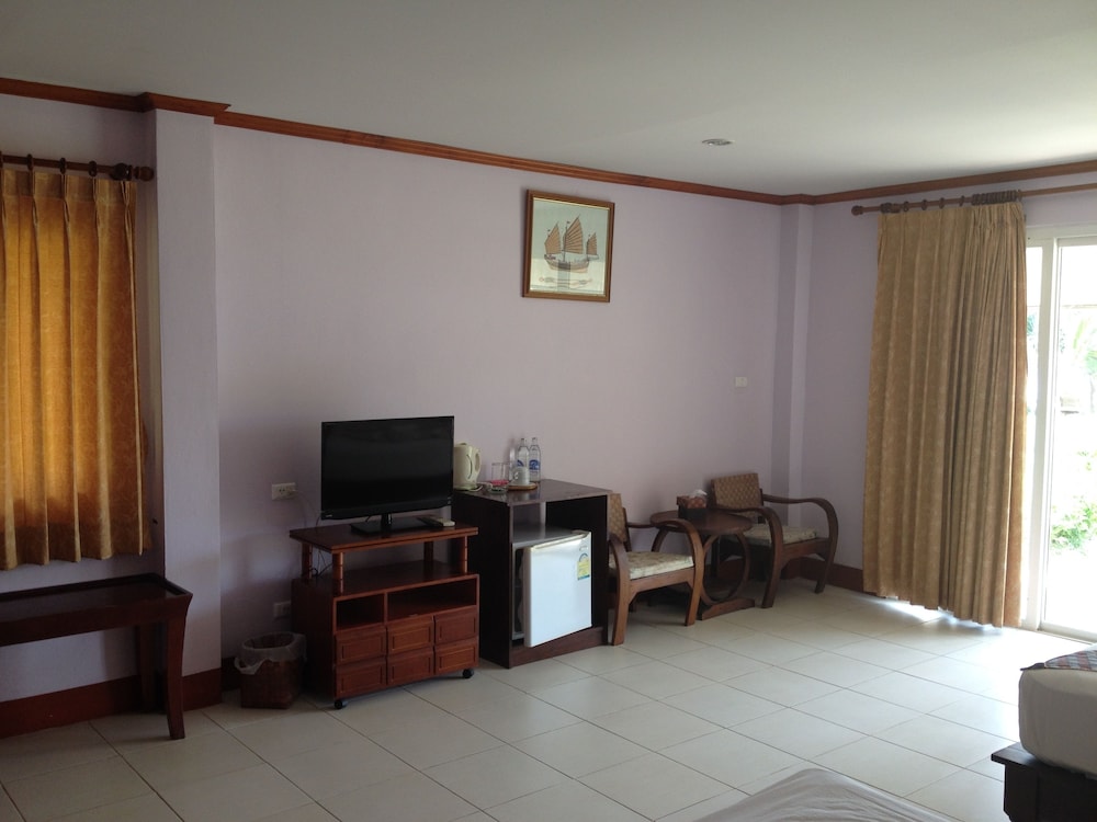Good Days Lanta Chalet Resort 33/62