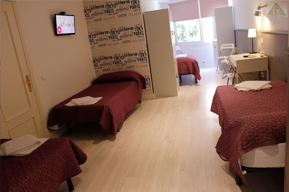 Far Home Hostel 47/71