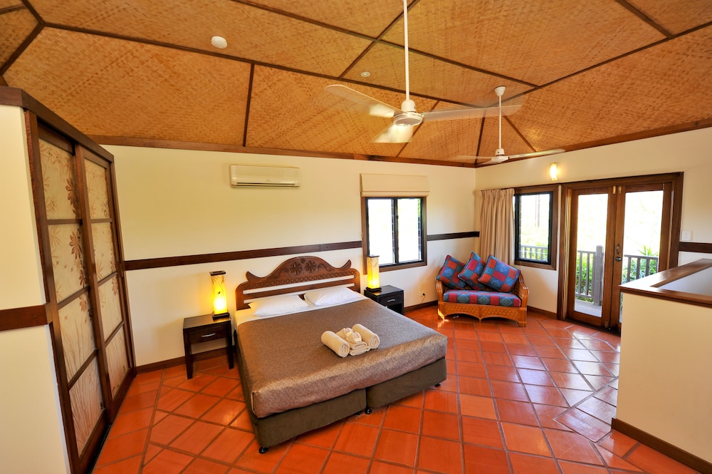 Bali Hai Resort 50/78