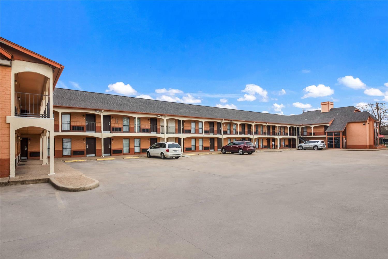 Econo Lodge Austin North near The Domain 13/13