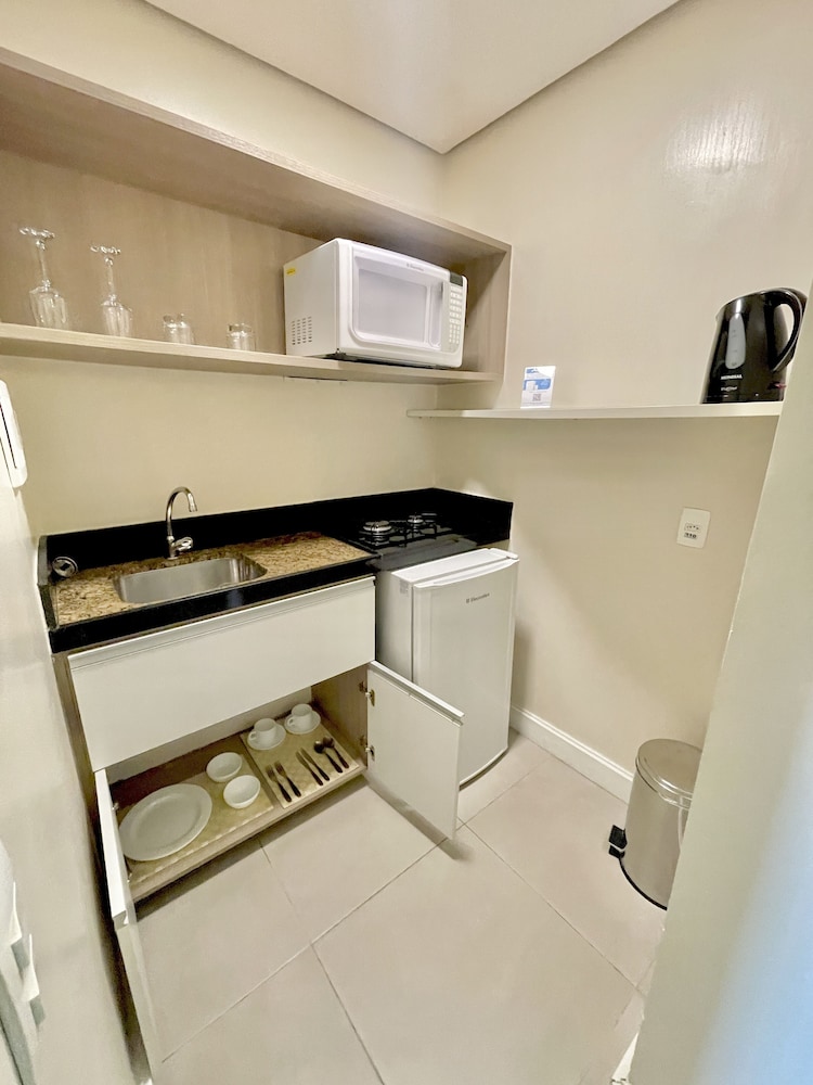Hotel Adrianopolis All Suites 19/65