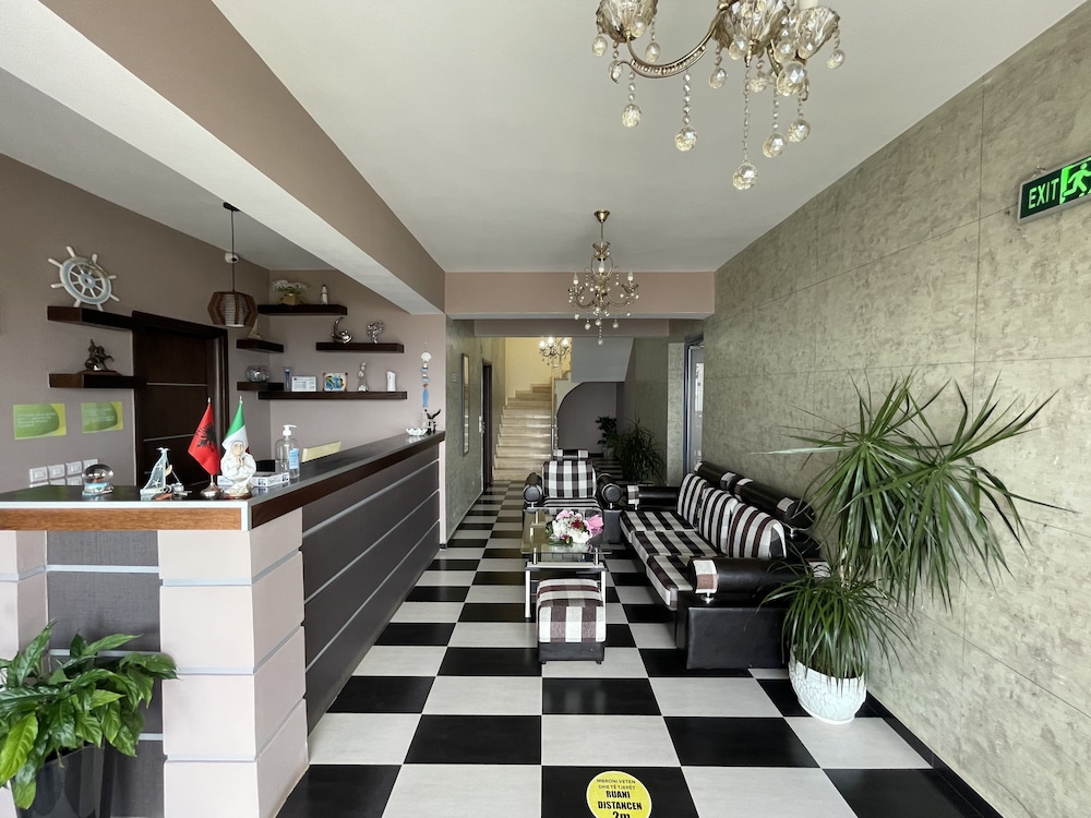 Hotel Keos 10/68