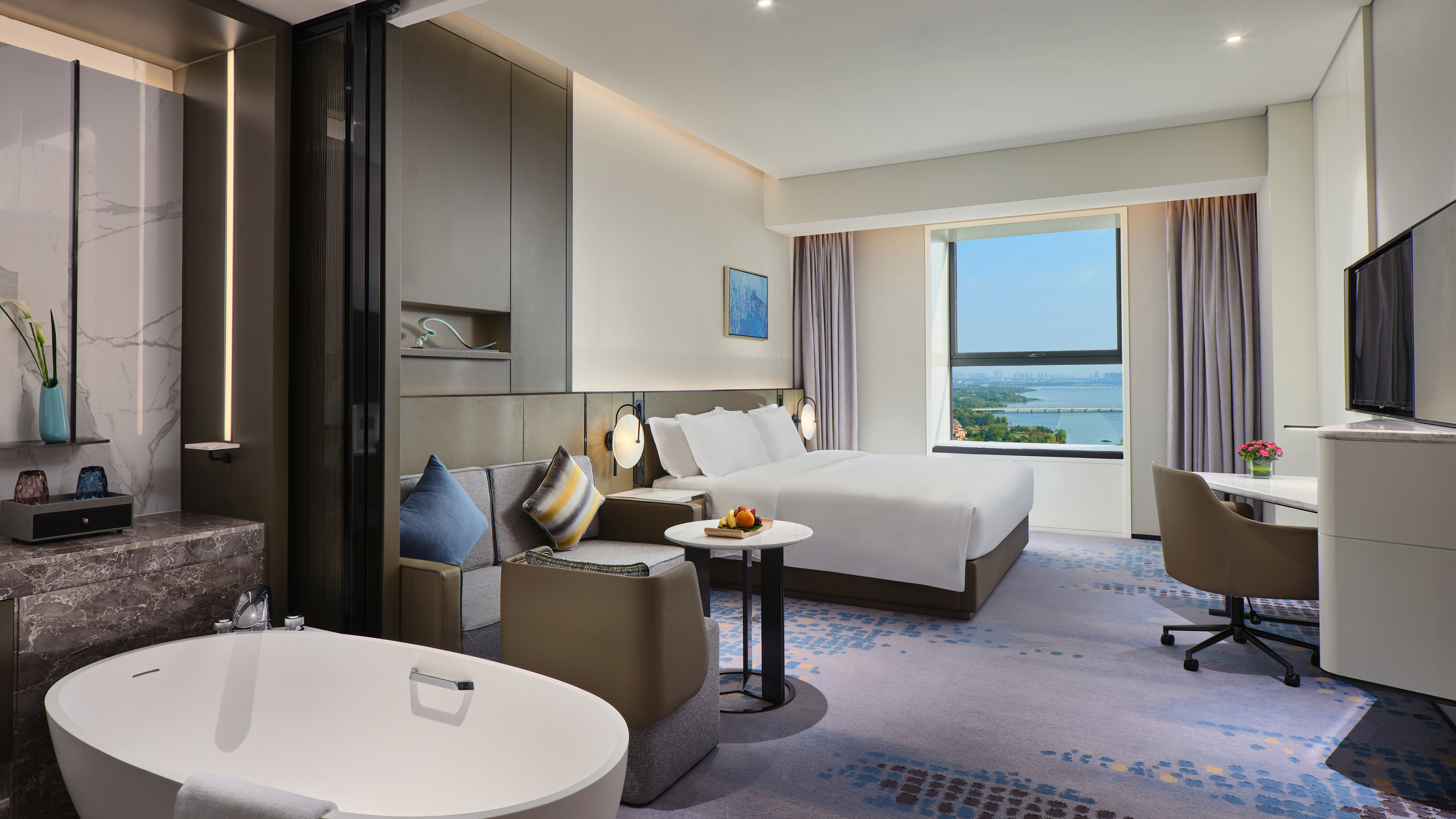 Crowne Plaza Wuhan Development Zone 79/82