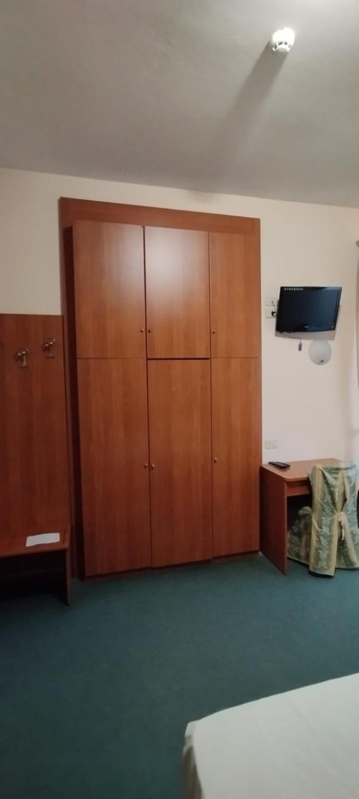 Hotel Acerboli 36/59
