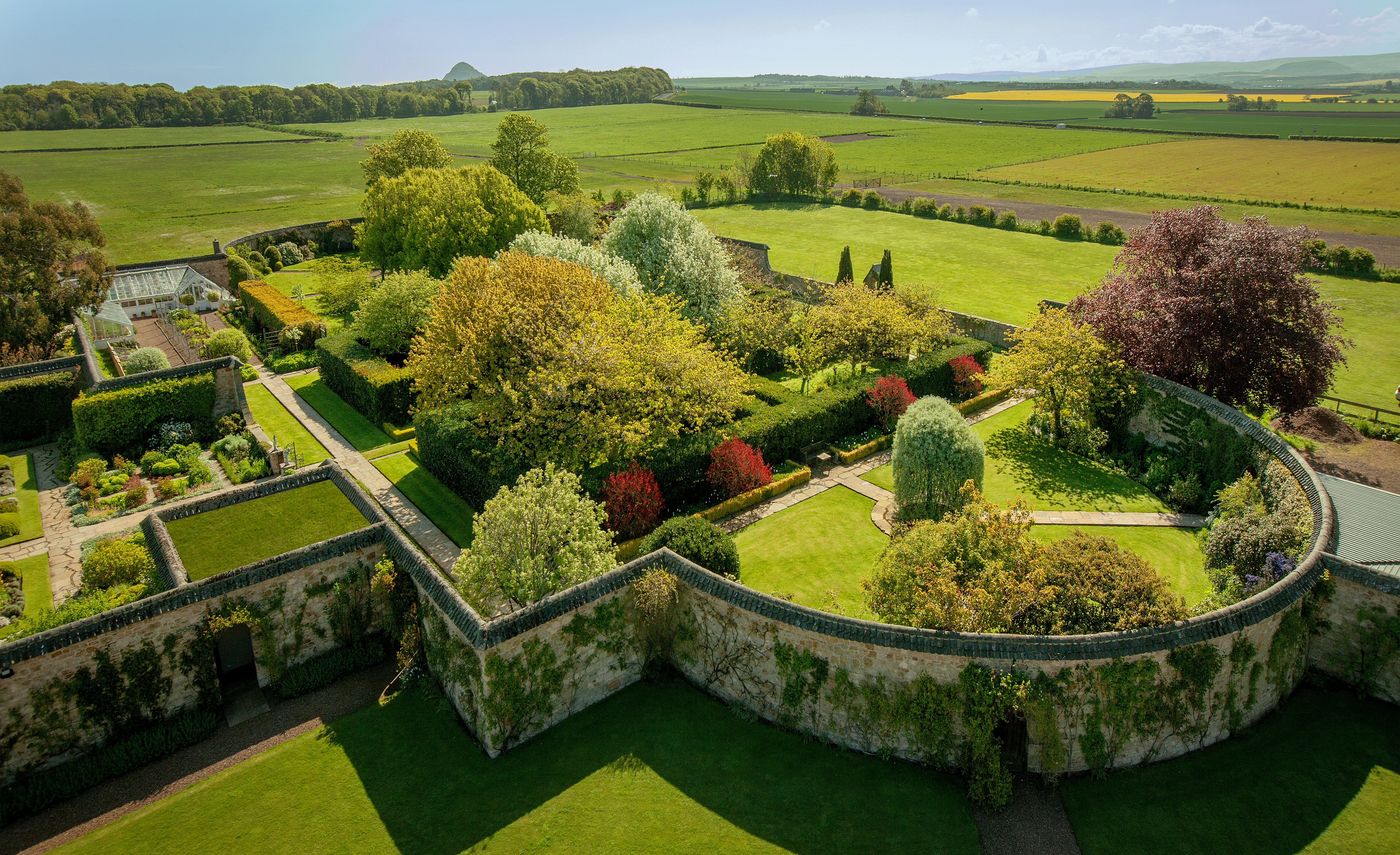 Greywalls Hotel and Chez Roux 52/61