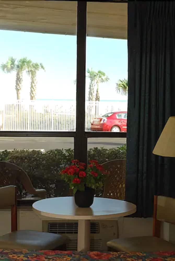 Ambros Daytona, Trademark Collection by Wyndham 37/55