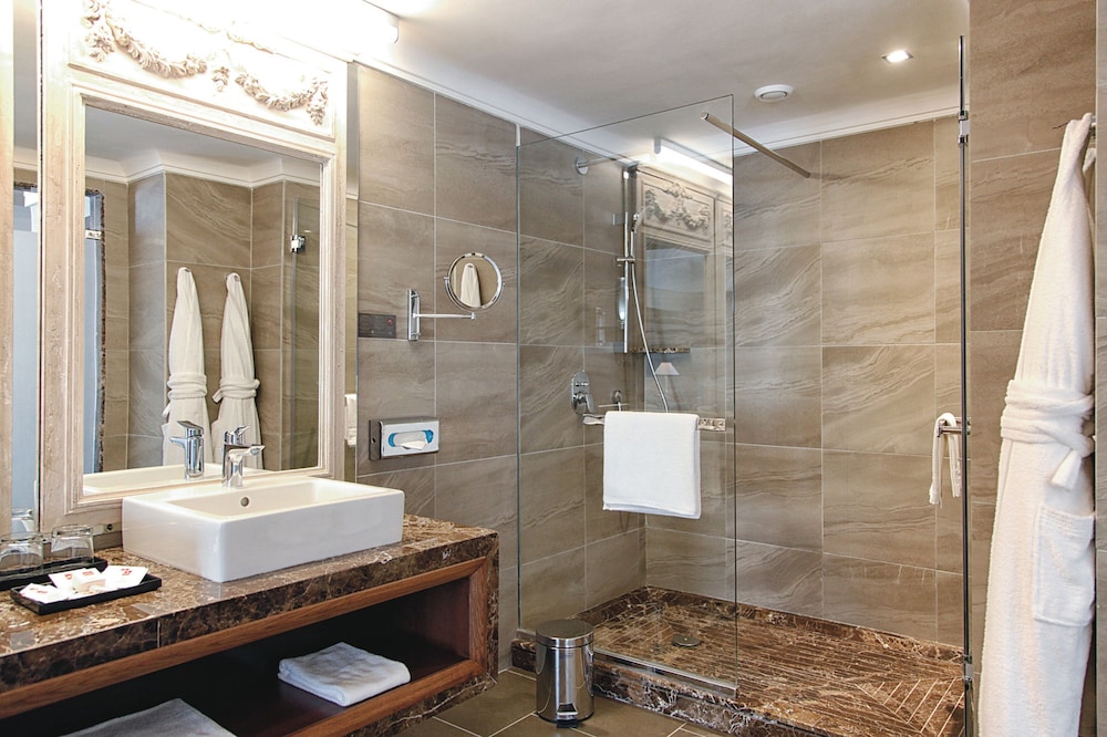 JUNIOR SUITE, SEA VIEW, BALCONY