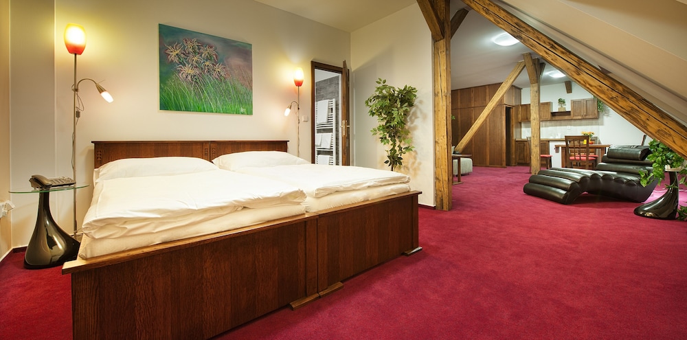 Luxury, Apartment, King Bed, Executive Level, Kitchenette
