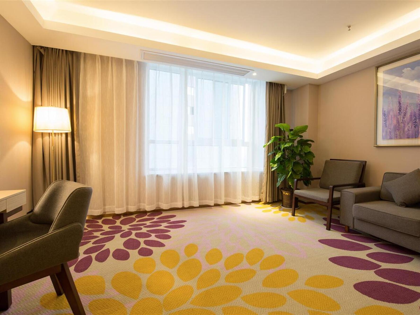 Lavande Hotels Chongqing (Qijiang Railway Station Mingyang Plaza) 43/54