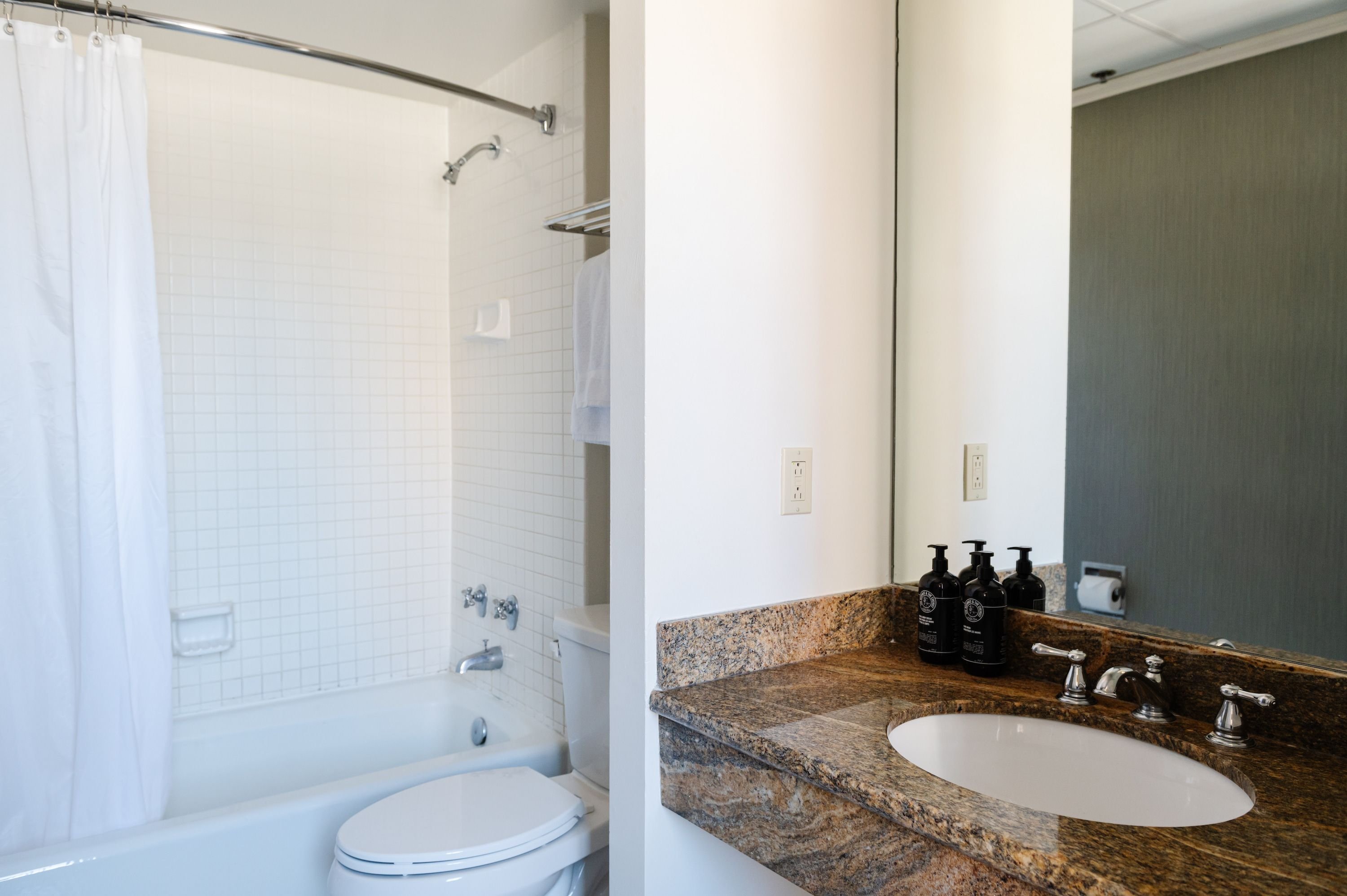 غرفة بسرير كينج، The Lafayette by LuxUrban 4/4