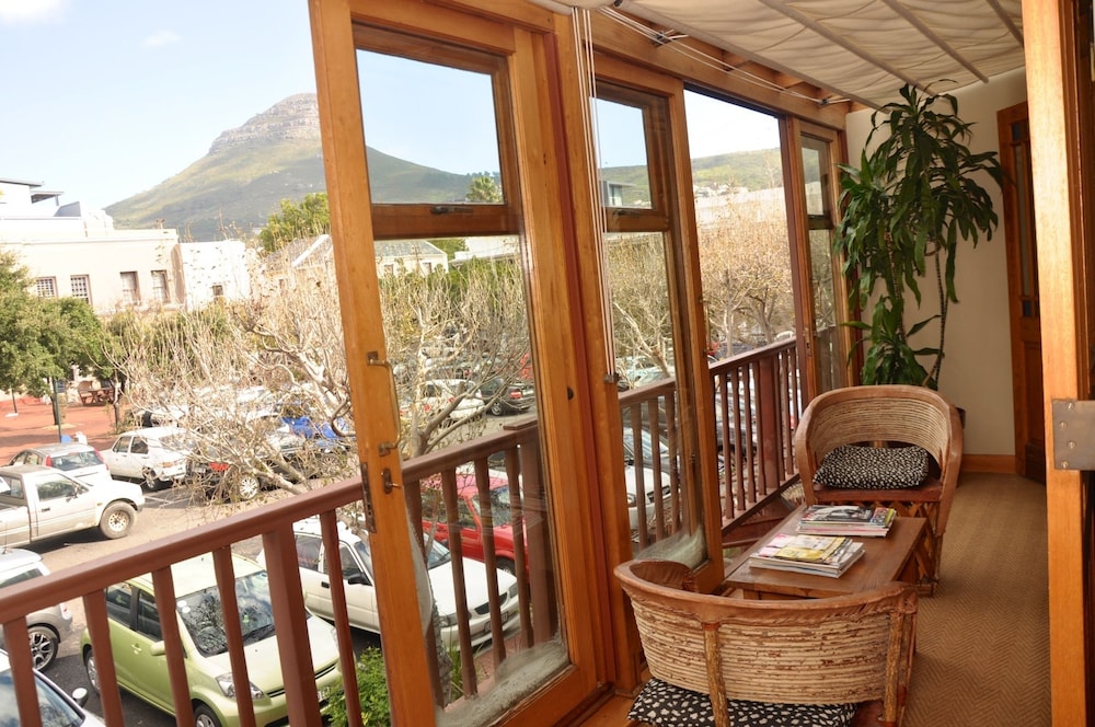 iKhaya Lodge & Conference Centre 13/23