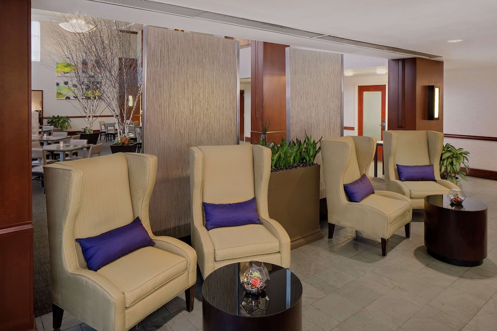 DoubleTree by Hilton Boston Bayside 29/44