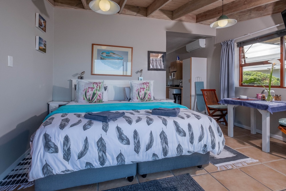 HONEYMOON, SUITE