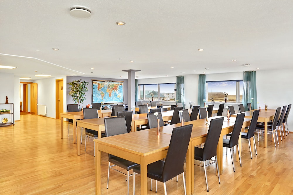 Eldey Airport Hotel 38/46