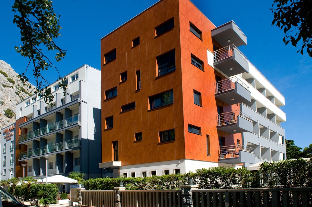 Hotel Plaza Omis in OMIS