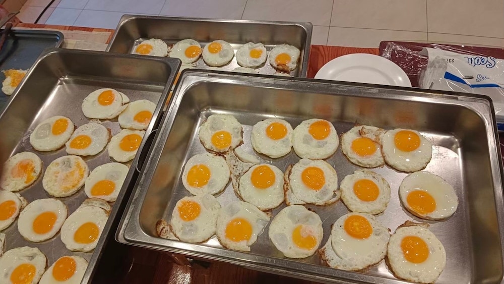 Chumphon Gardens Hotel 32/64