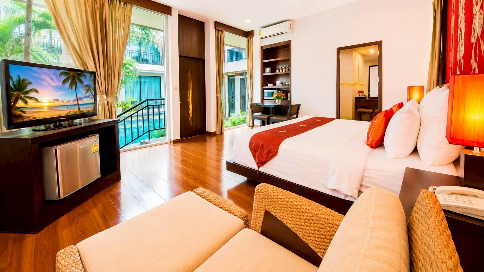 Villa, Pool Access