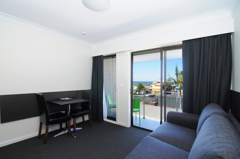 JERVIS BAY MOTEL 48/71