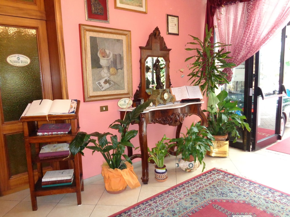 Hotel Rosati 35/57