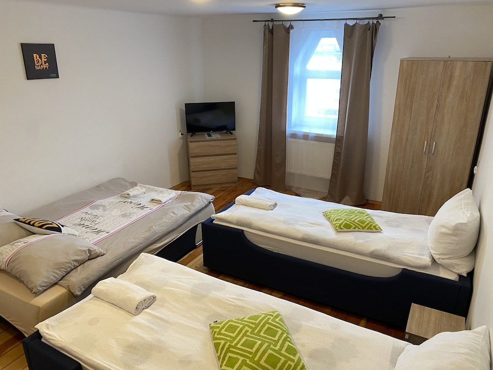 Hostel Sweet Dream Accommodations 16/50
