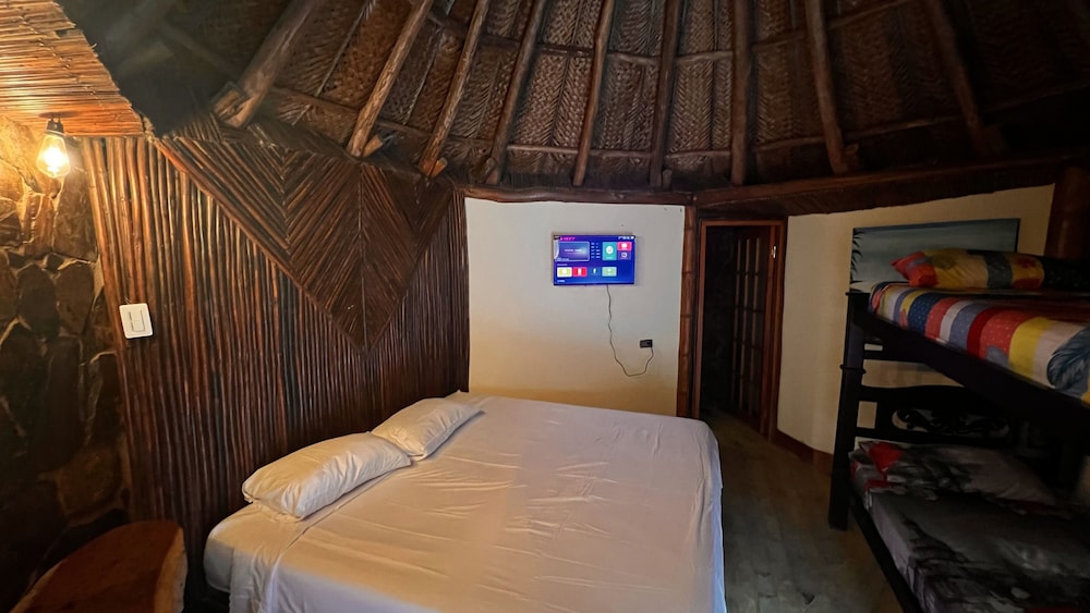 FAMILY, DOUBLE OR TWIN BED