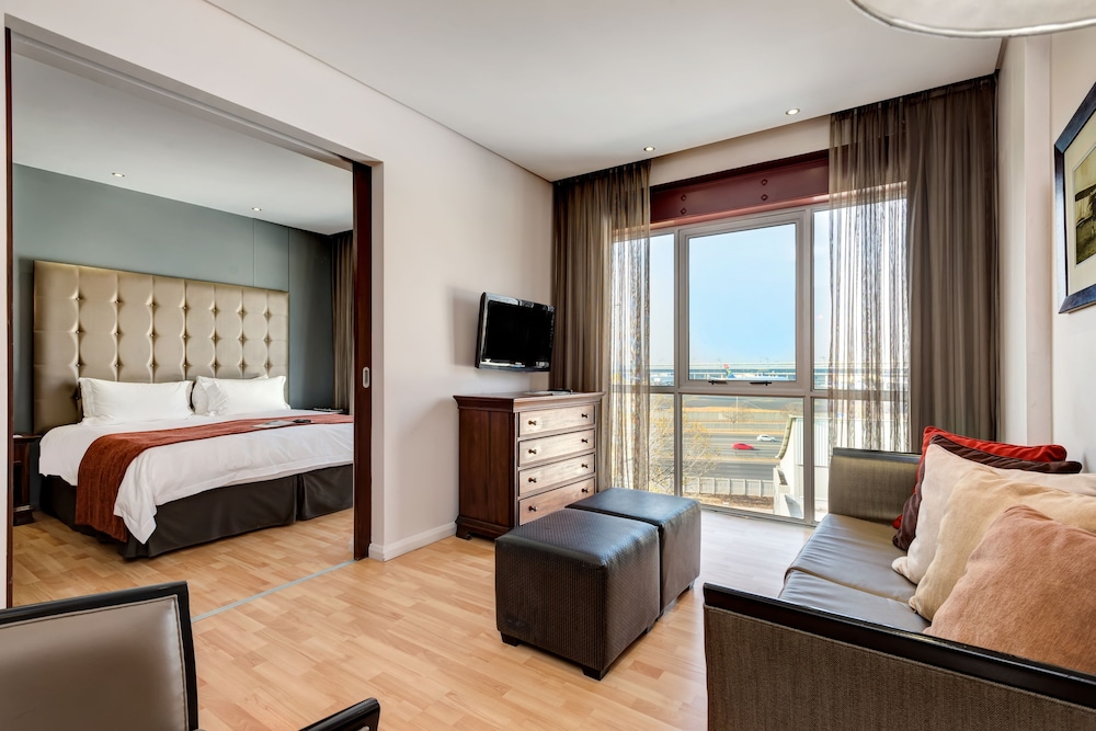 Protea Hotel By Marriott O R Tambo Airport 19/41