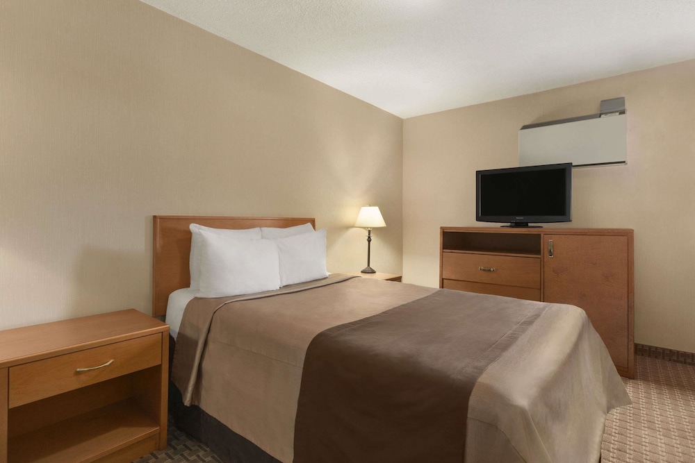 Travelodge by Wyndham Thunder Bay 14/39