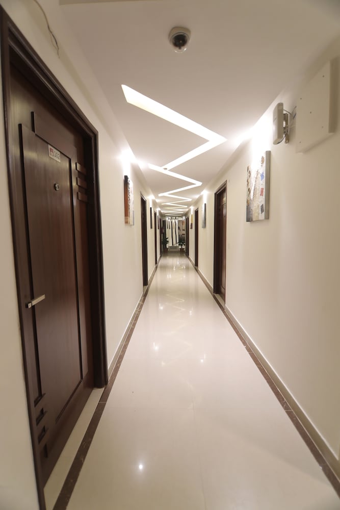 HOTEL TAJ INN photo2