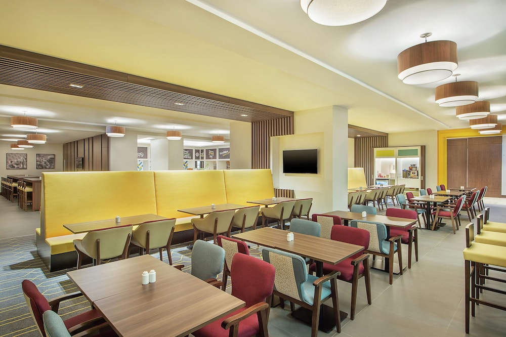 Hampton by Hilton Dubai Airport 19/25