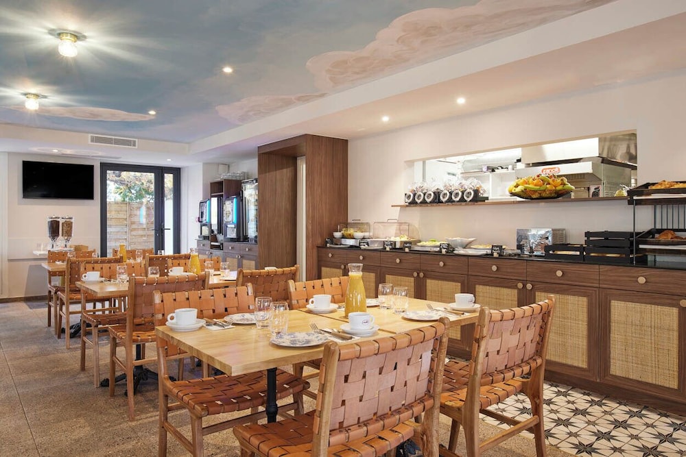 Hotel Restaurant Isidore by Soniho 40/50