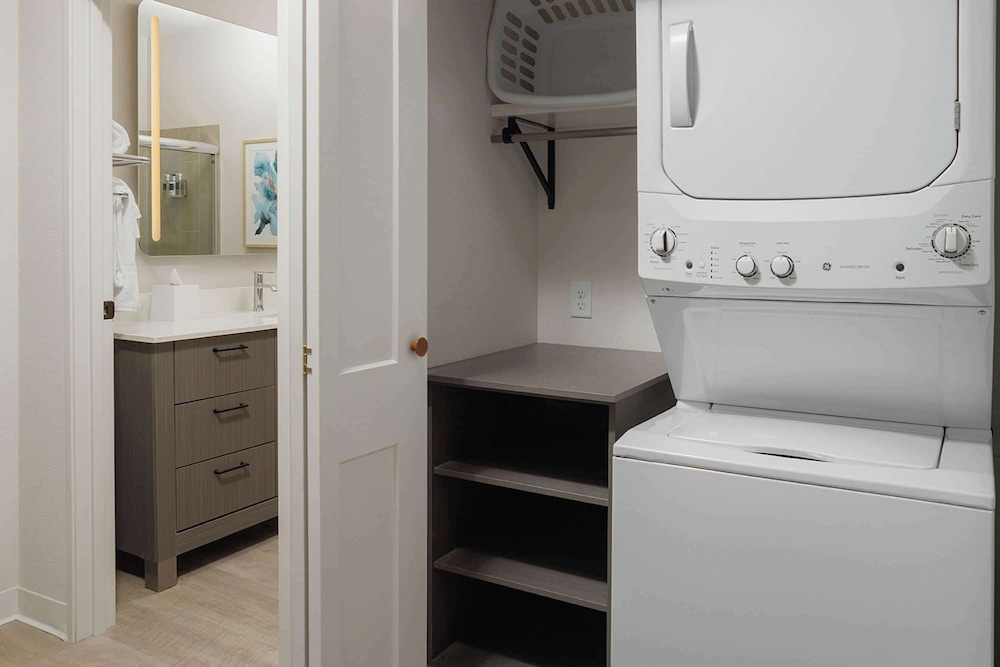 WaterWalk Extended Stay by Wyndham Jacksonville Deerwood Pk 54/56