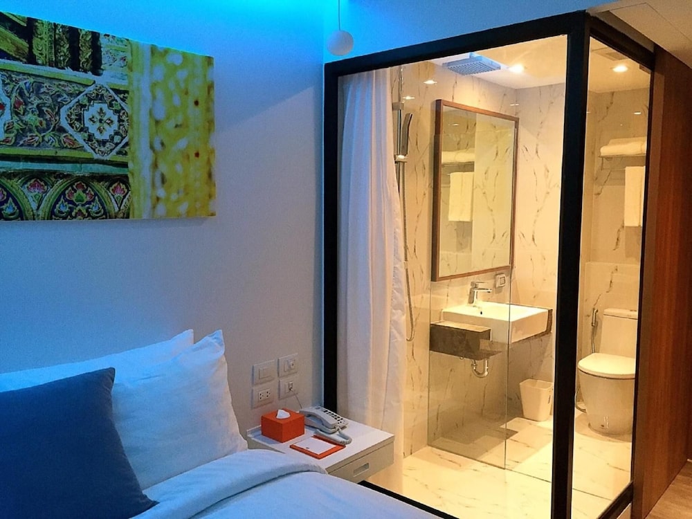 Sbox (Sukhumvit 31) 50/68