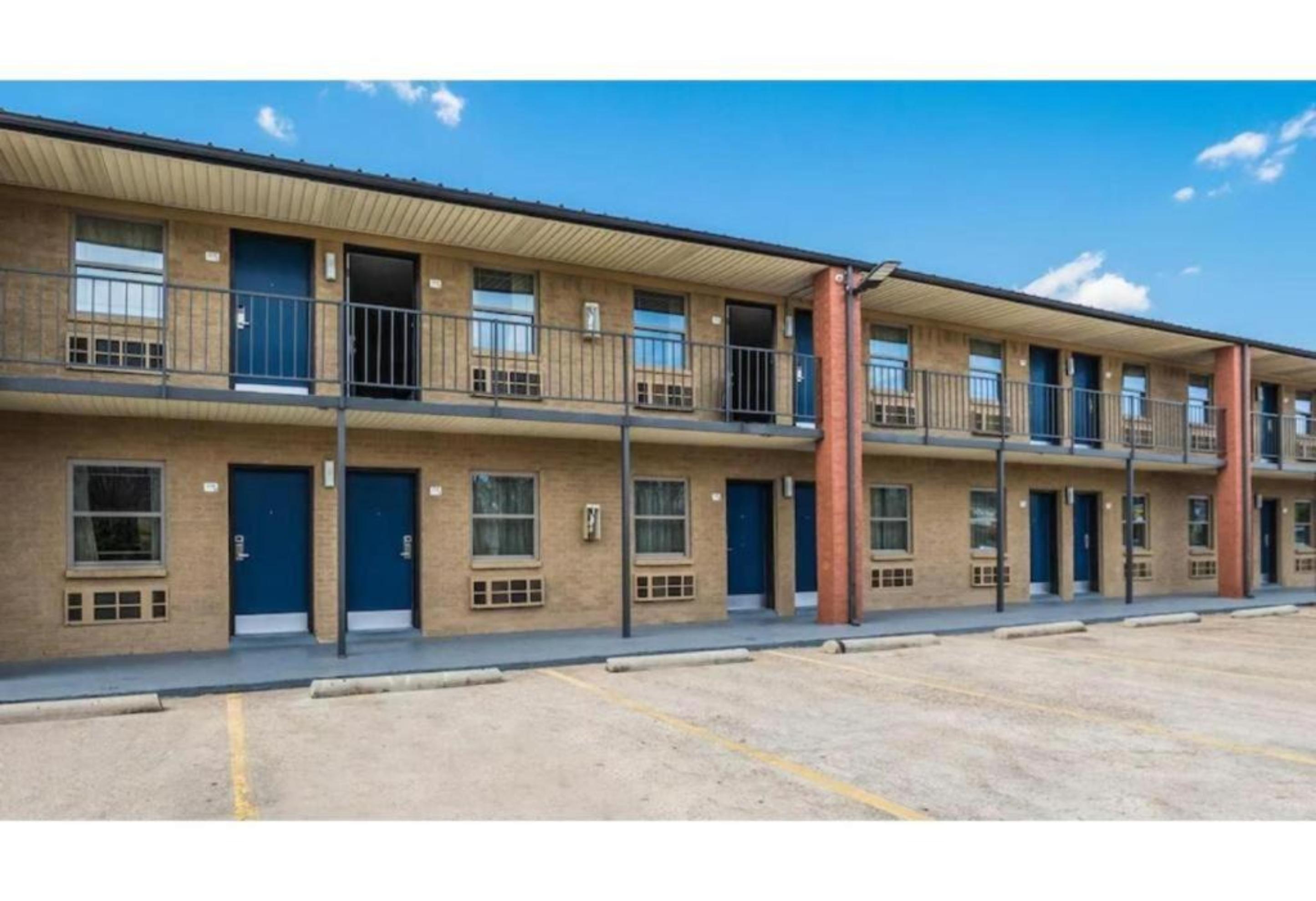 Motel6 Dallas, TX in DALLAS - TX
