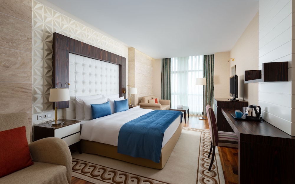 Room at Badamdar Hotel and Residences, BAKU