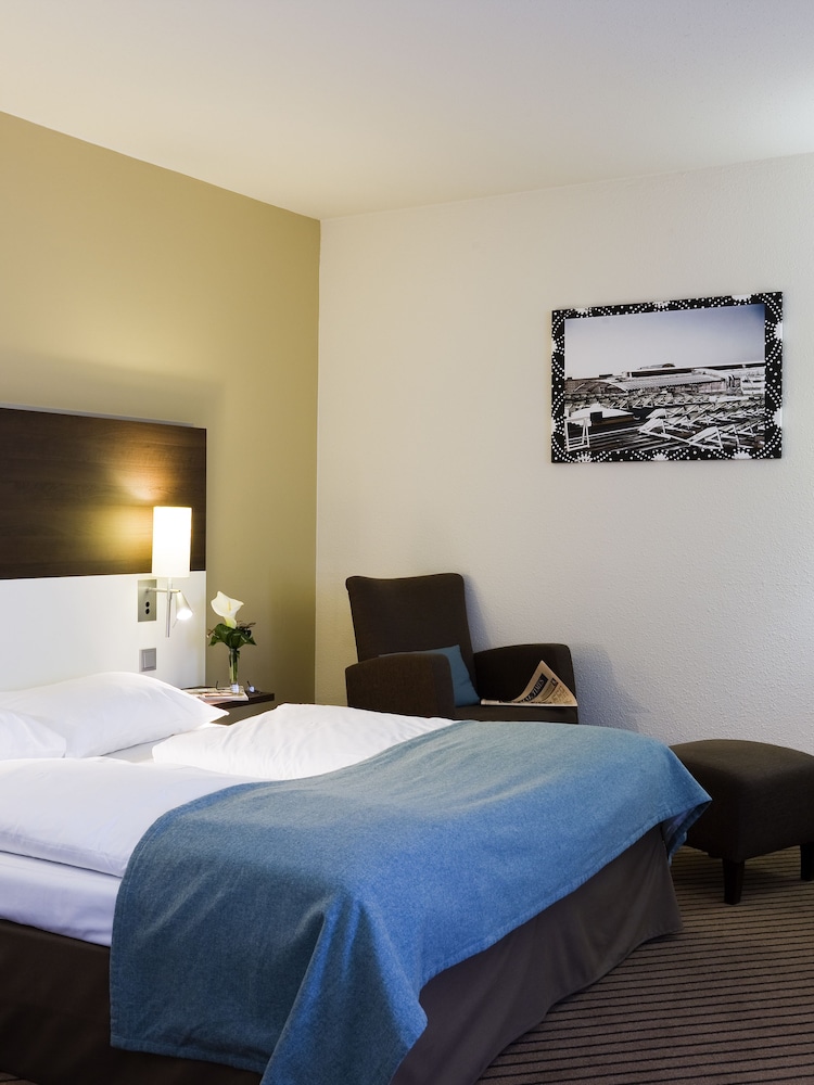 Mercure Hotel Munich Neuperlach South 27/69