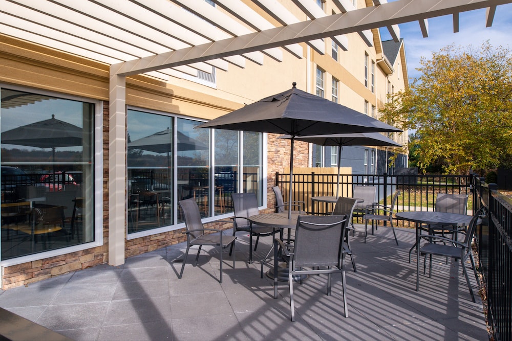 Fairfield Inn Suites By Marriott Goshen Middletown 24/48