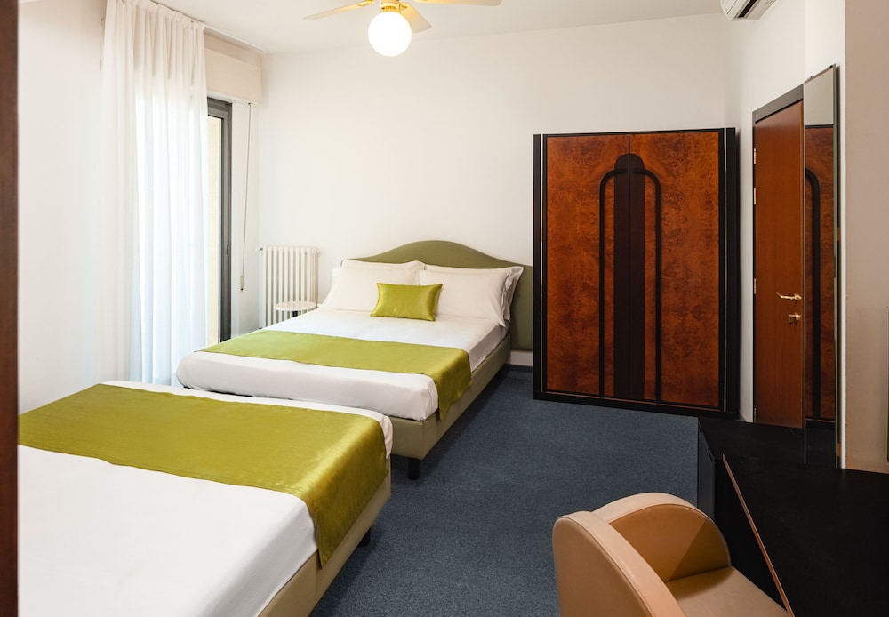 Hotel Stella 11/50