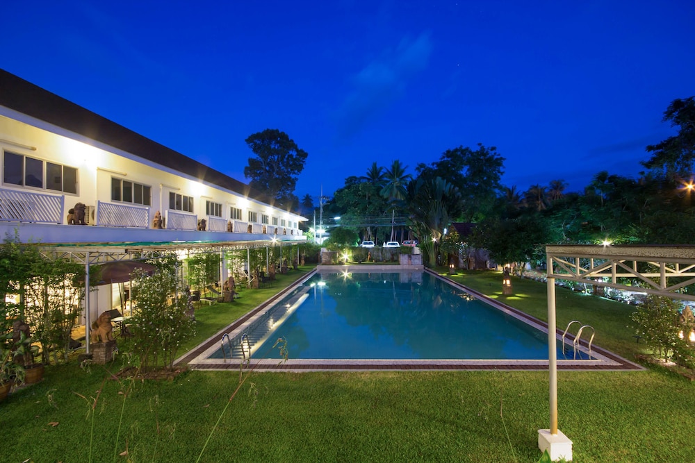 Rajapruek Samui Resort 65/72
