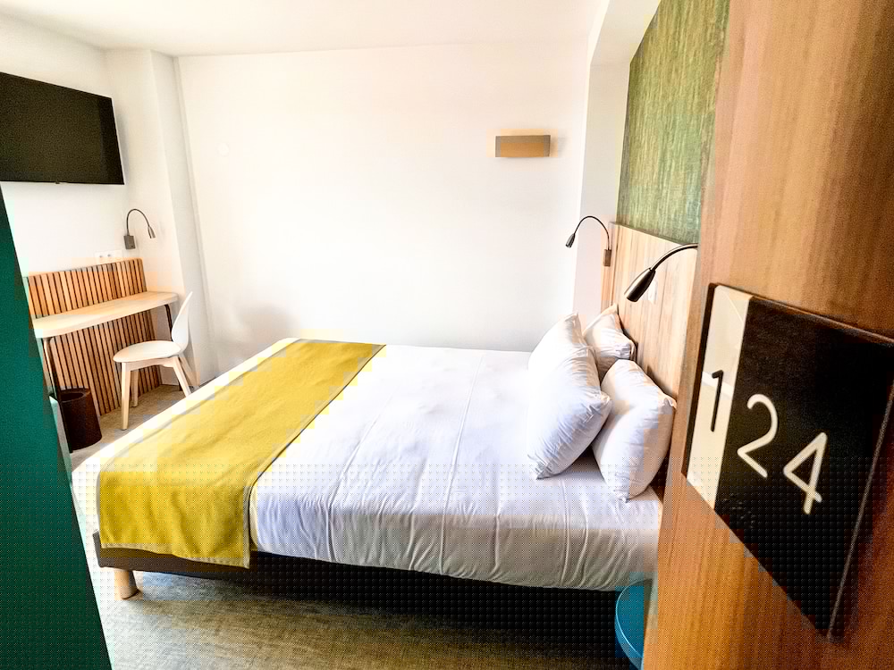 Hotel the Originals Narbonne Le Puech 24/65