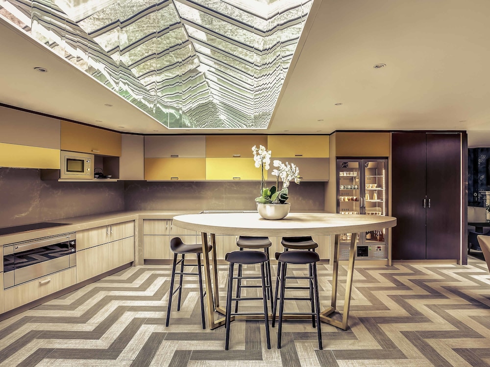 Mercure Paris Arc de Triomphe Etoile 58/72