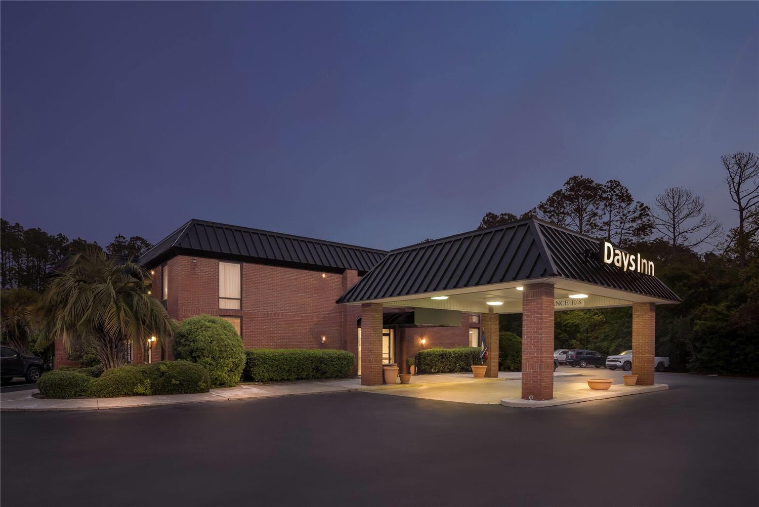 Days Inn By Wyndham Statesboro 4/22