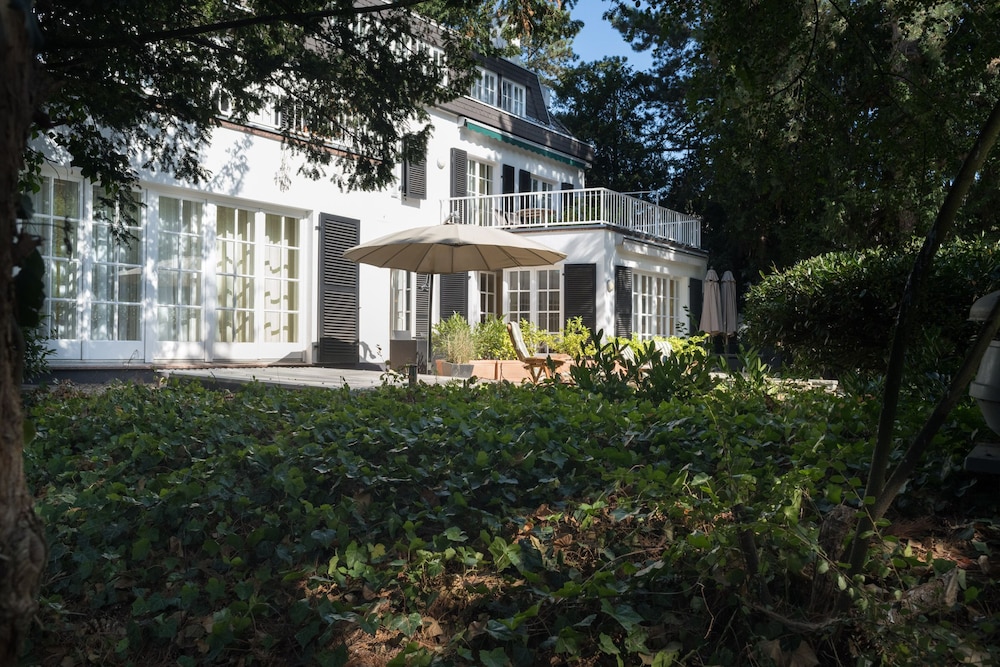 Villa Im Park 22/28