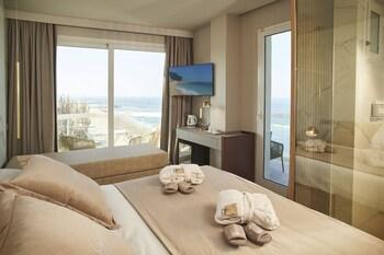 Junior Suite, Studio, Multiple Beds, Sea View