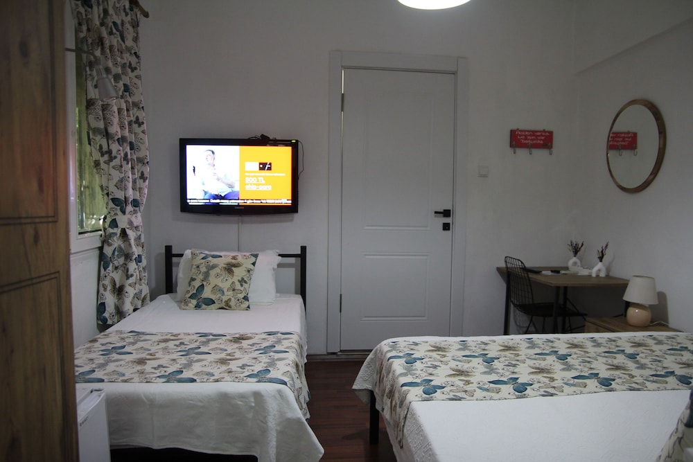 Eski Datca Pansiyon Cafe 14/50