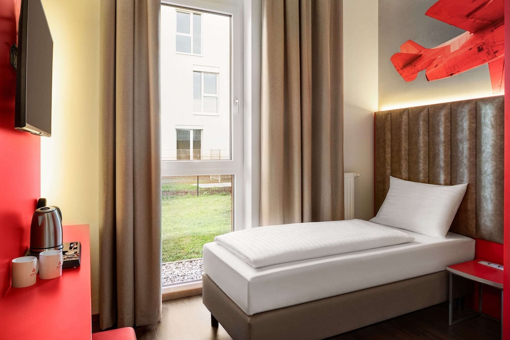 Amedia Airport Graz 15/73