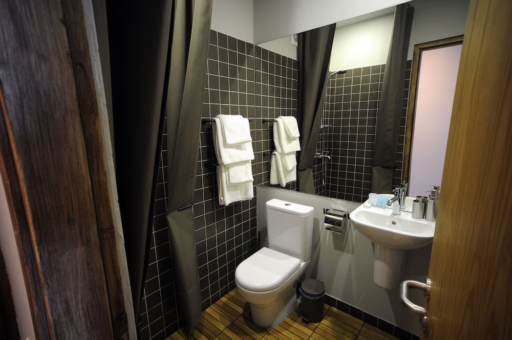 Quadrum Ski & Yoga Resort 65/68