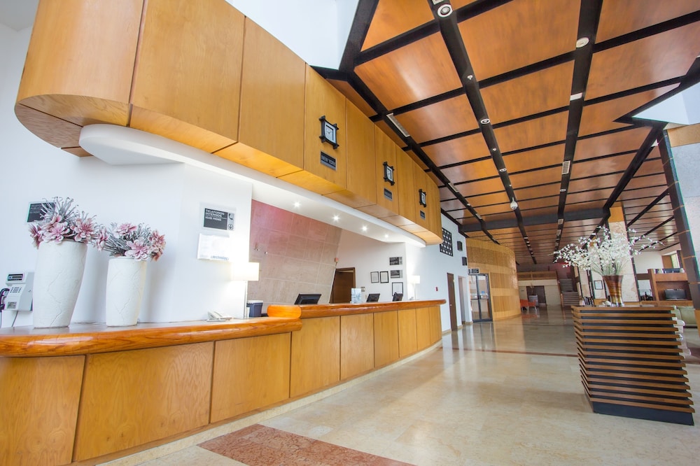 Holiday Inn Express Nuevo Laredo 7/51