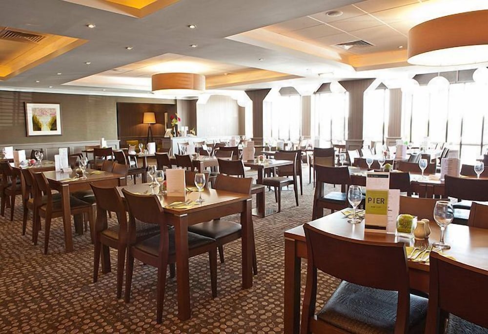 St. Ives Hotel 39/50