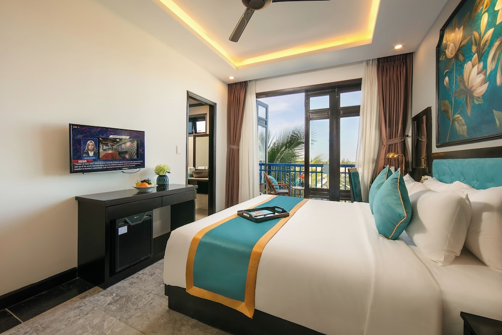 Trendy, Double or Twin Bed, Balcony View