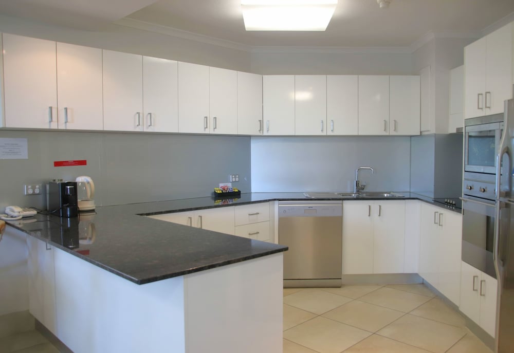 181 The Esplanade 37/68